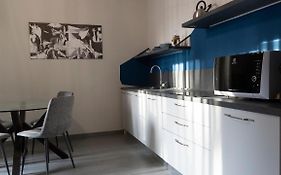 Etna Suite Design Apartments